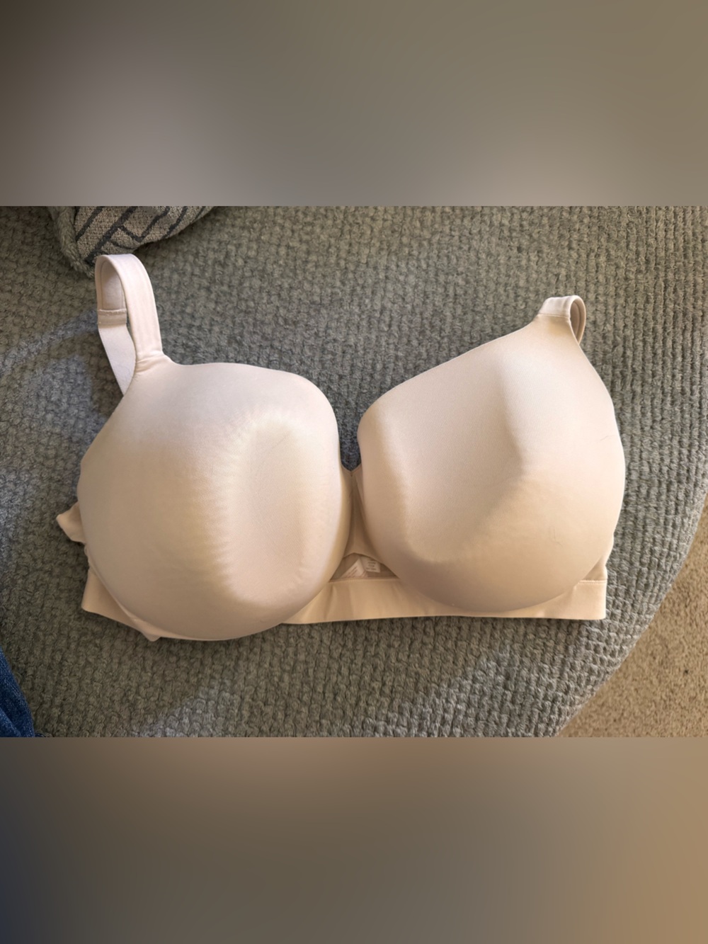 Cacique Light Nude Smooth Molded T-Shirt Bra